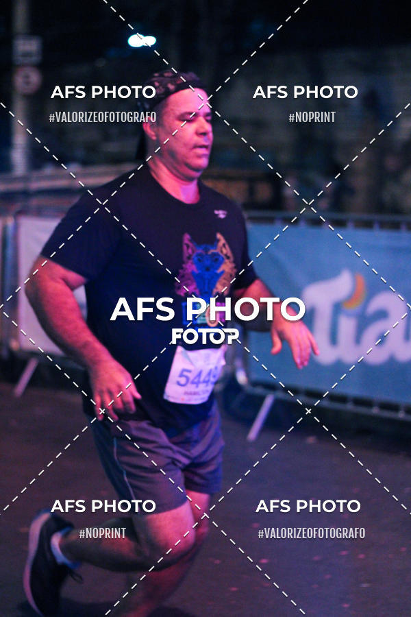 Buy your photos of the eventNeon Night Run 2019 - Belo Horizonte on Fotop