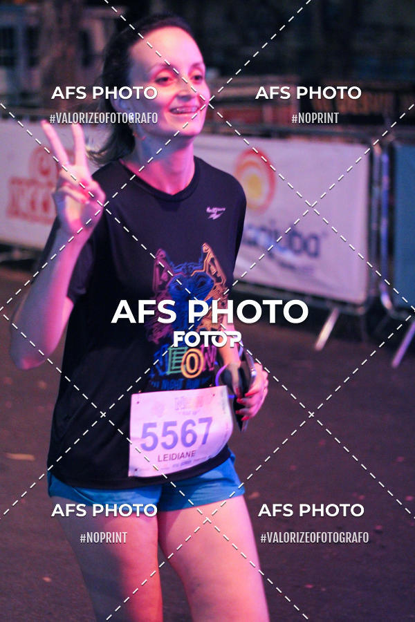 Buy your photos of the eventNeon Night Run 2019 - Belo Horizonte on Fotop