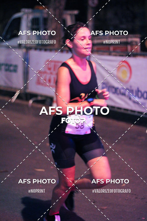 Buy your photos of the eventNeon Night Run 2019 - Belo Horizonte on Fotop