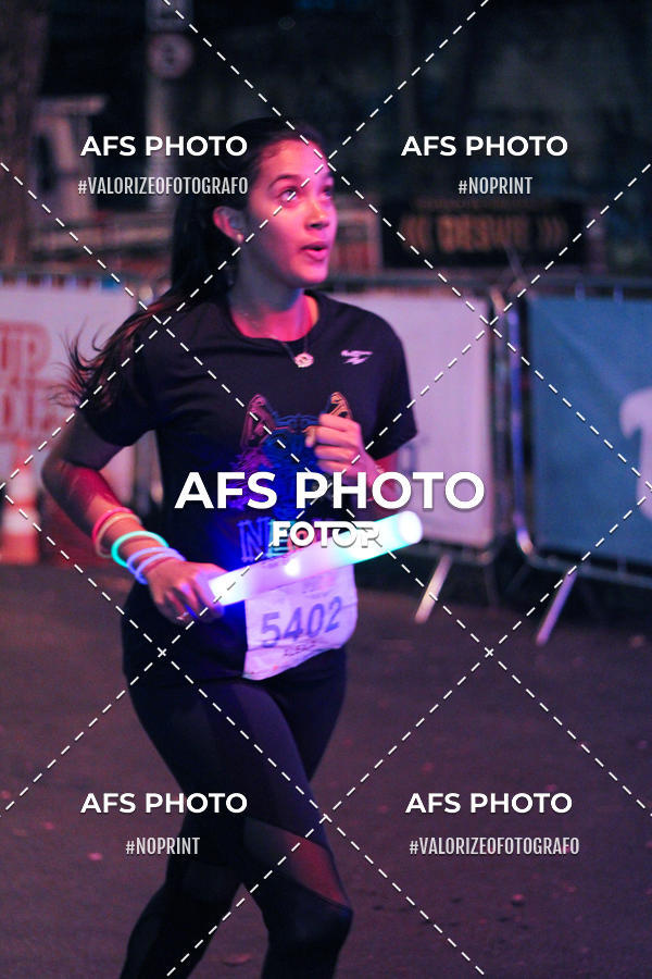 Buy your photos of the eventNeon Night Run 2019 - Belo Horizonte on Fotop
