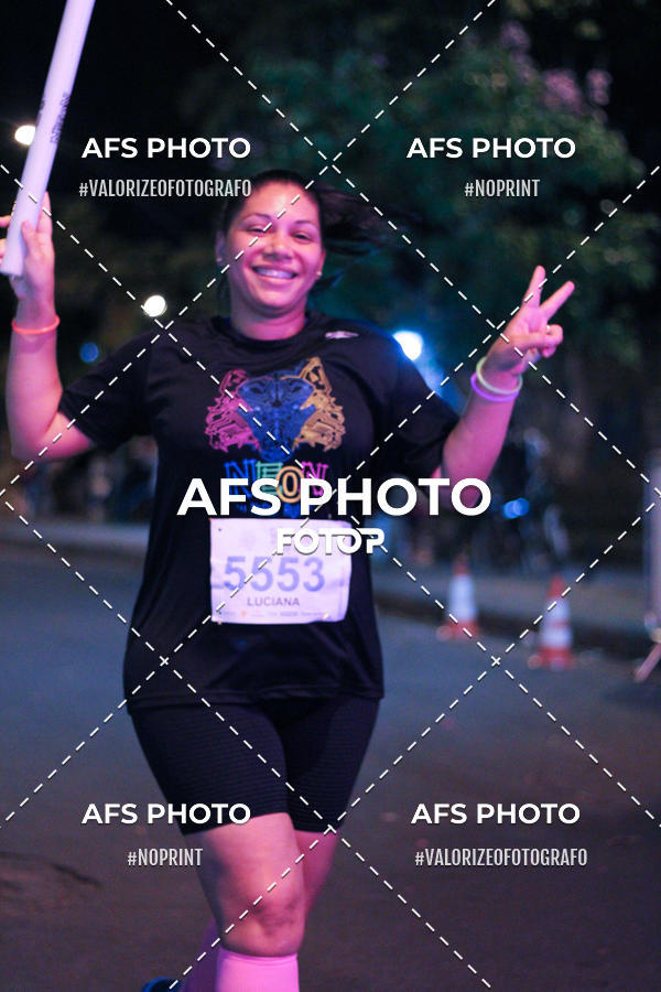 Buy your photos of the eventNeon Night Run 2019 - Belo Horizonte on Fotop