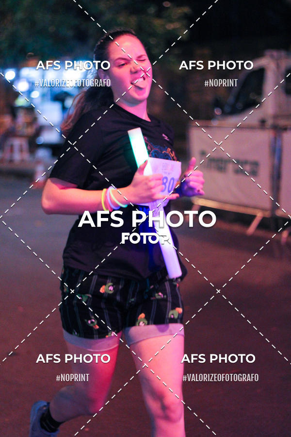 Buy your photos of the eventNeon Night Run 2019 - Belo Horizonte on Fotop