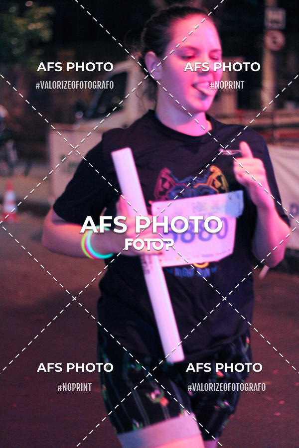 Buy your photos of the eventNeon Night Run 2019 - Belo Horizonte on Fotop