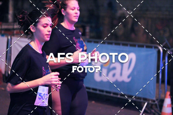 Buy your photos of the eventNeon Night Run 2019 - Belo Horizonte on Fotop