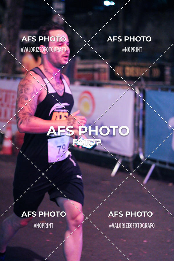 Buy your photos of the eventNeon Night Run 2019 - Belo Horizonte on Fotop