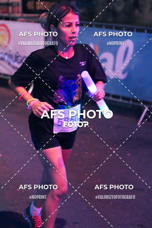 Buy your photos of the eventNeon Night Run 2019 - Belo Horizonte on Fotop