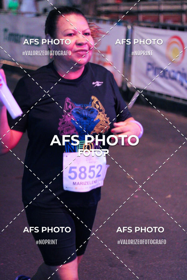 Buy your photos of the eventNeon Night Run 2019 - Belo Horizonte on Fotop