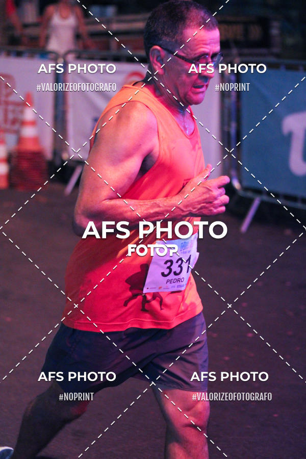 Buy your photos of the eventNeon Night Run 2019 - Belo Horizonte on Fotop
