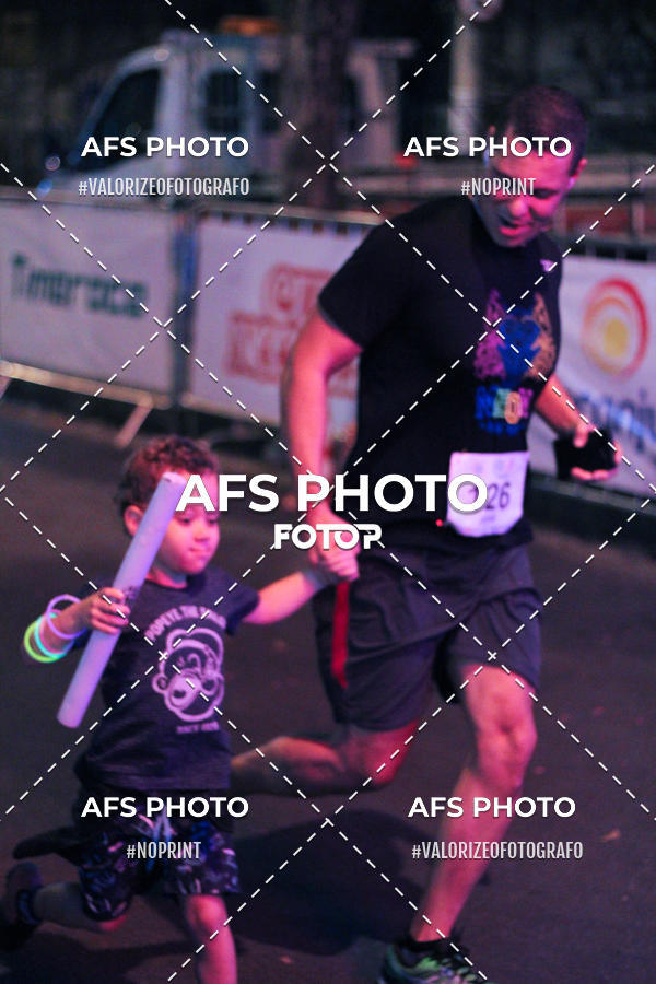 Buy your photos of the eventNeon Night Run 2019 - Belo Horizonte on Fotop