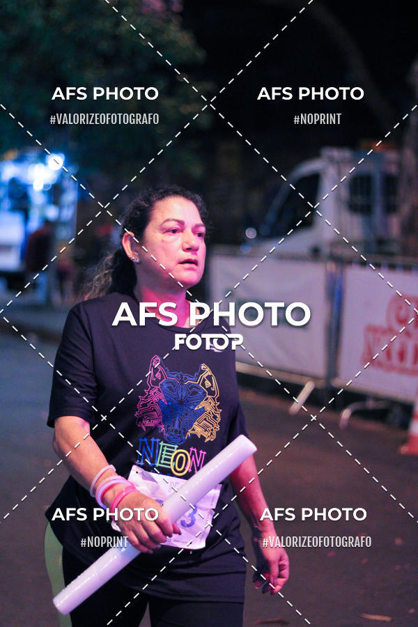 Buy your photos of the eventNeon Night Run 2019 - Belo Horizonte on Fotop