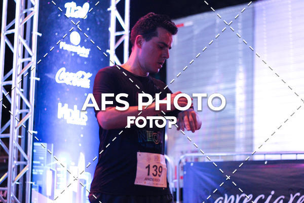 Buy your photos of the eventNeon Night Run 2019 - Belo Horizonte on Fotop