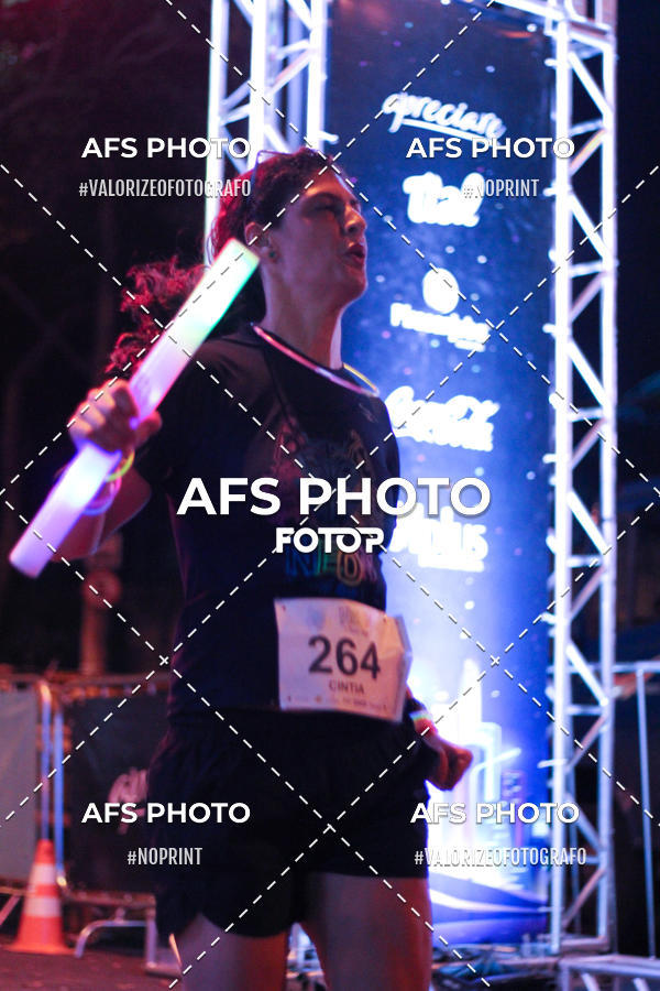 Buy your photos of the eventNeon Night Run 2019 - Belo Horizonte on Fotop