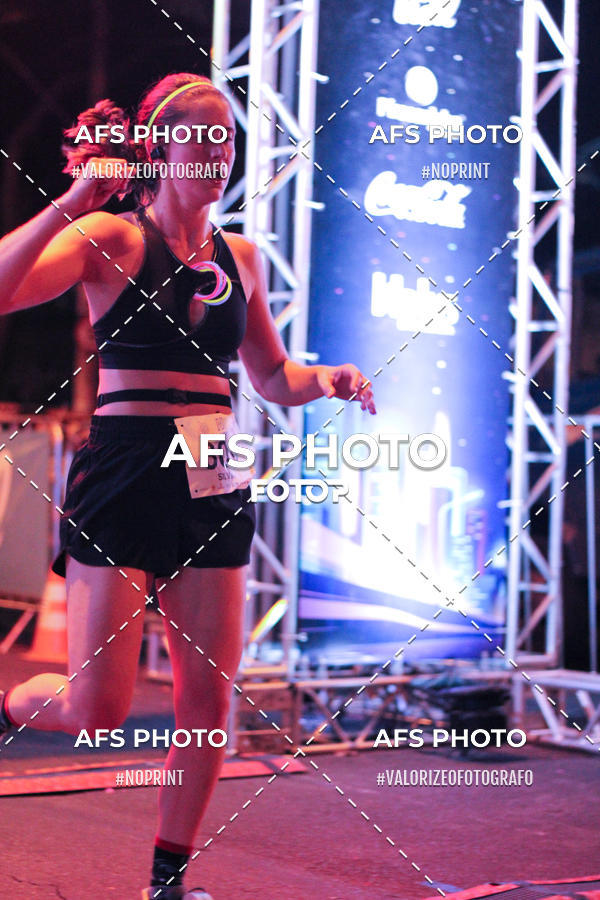 Buy your photos of the eventNeon Night Run 2019 - Belo Horizonte on Fotop