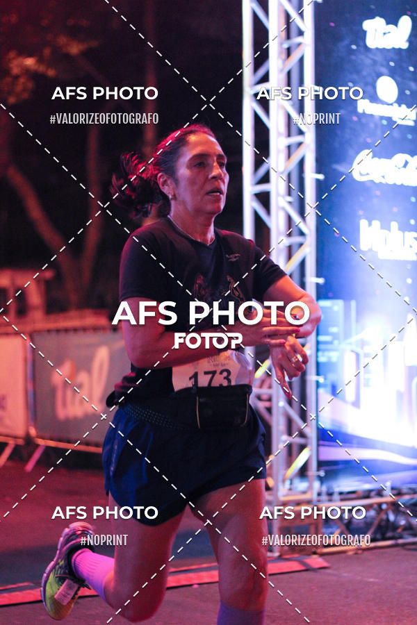 Buy your photos of the eventNeon Night Run 2019 - Belo Horizonte on Fotop