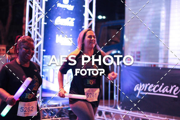 Buy your photos of the eventNeon Night Run 2019 - Belo Horizonte on Fotop