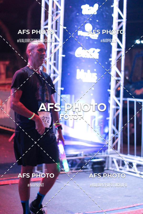 Buy your photos of the eventNeon Night Run 2019 - Belo Horizonte on Fotop