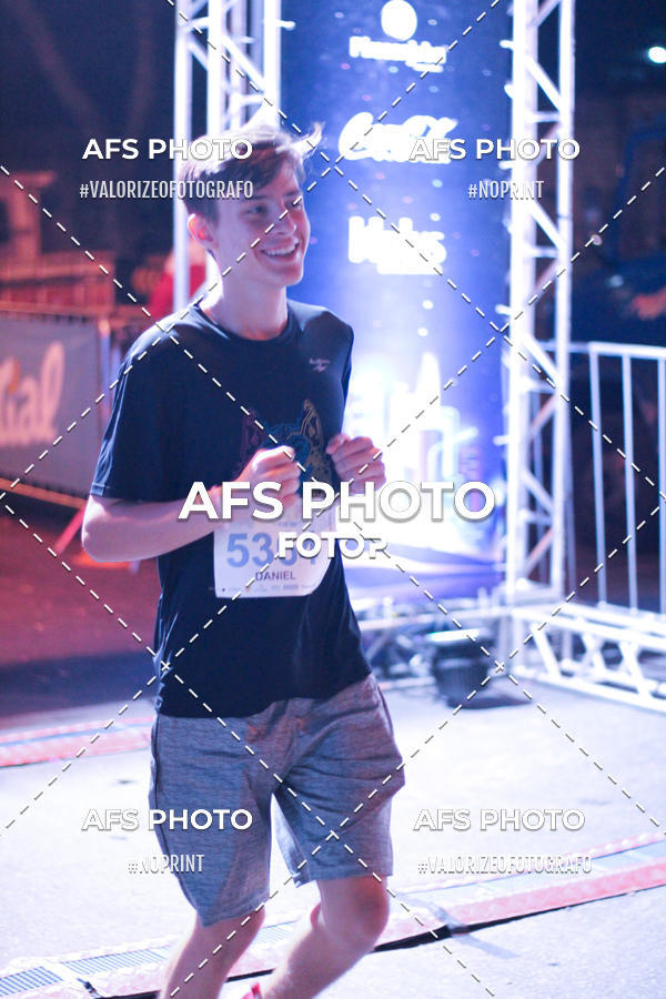 Buy your photos of the eventNeon Night Run 2019 - Belo Horizonte on Fotop