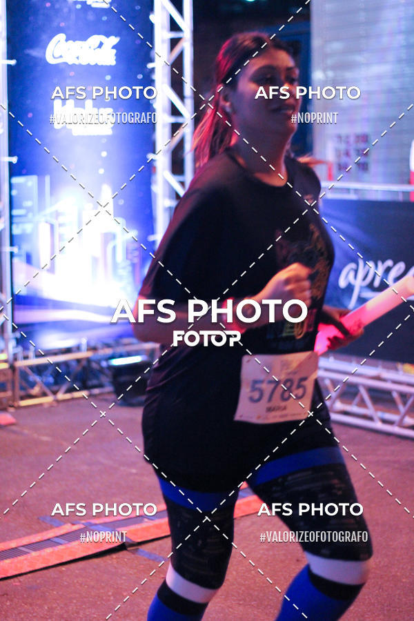 Buy your photos of the eventNeon Night Run 2019 - Belo Horizonte on Fotop