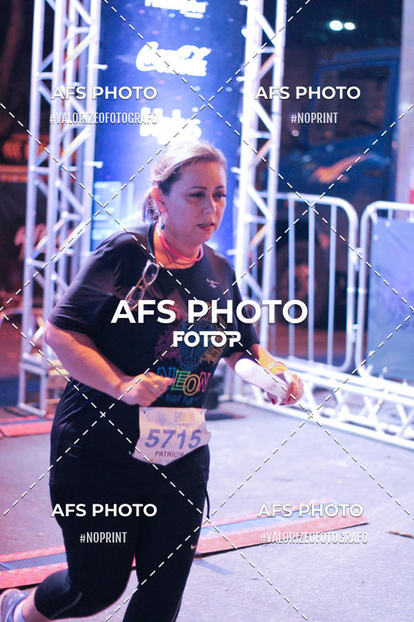 Buy your photos of the eventNeon Night Run 2019 - Belo Horizonte on Fotop