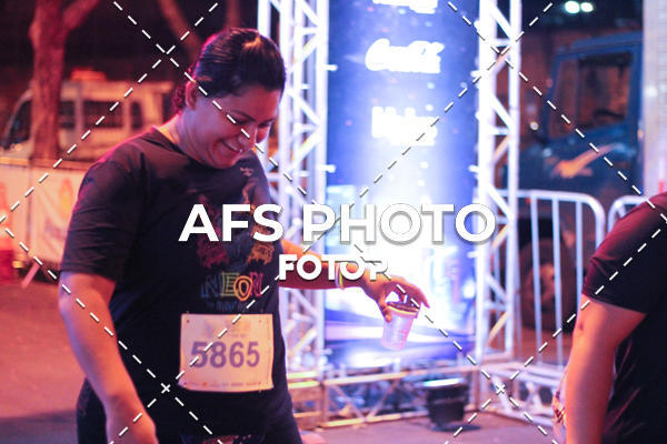 Buy your photos of the eventNeon Night Run 2019 - Belo Horizonte on Fotop