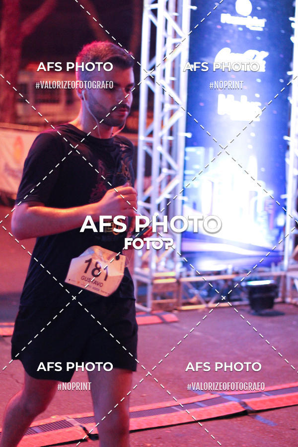 Buy your photos of the eventNeon Night Run 2019 - Belo Horizonte on Fotop