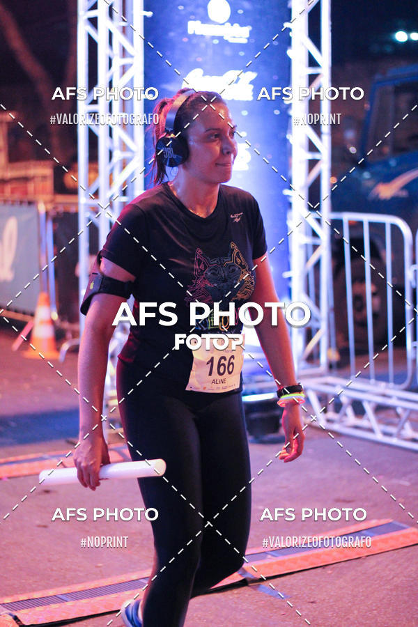Buy your photos of the eventNeon Night Run 2019 - Belo Horizonte on Fotop