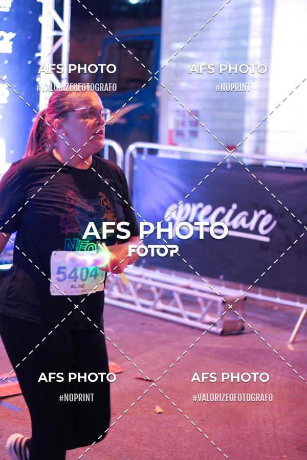 Buy your photos of the eventNeon Night Run 2019 - Belo Horizonte on Fotop