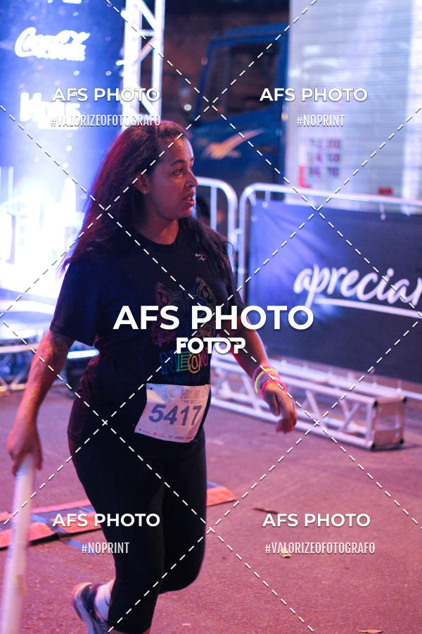 Buy your photos of the eventNeon Night Run 2019 - Belo Horizonte on Fotop