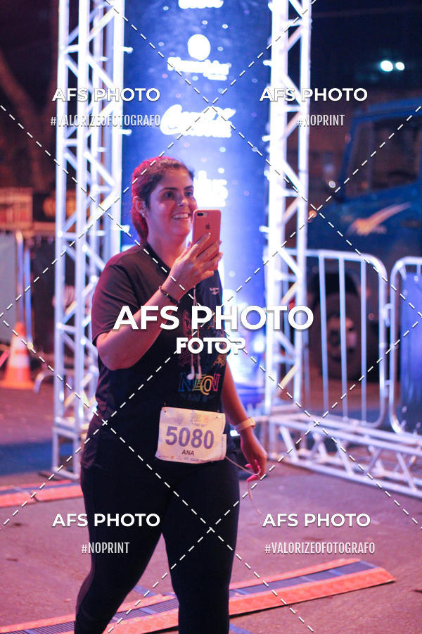 Buy your photos of the eventNeon Night Run 2019 - Belo Horizonte on Fotop