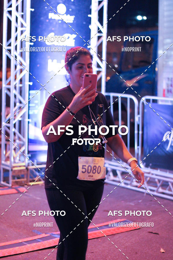 Buy your photos of the eventNeon Night Run 2019 - Belo Horizonte on Fotop