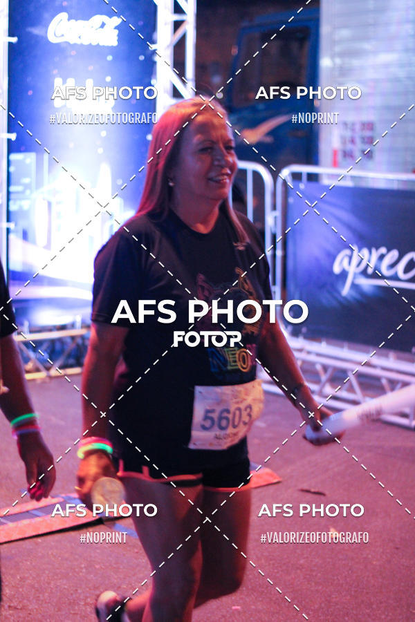 Buy your photos of the eventNeon Night Run 2019 - Belo Horizonte on Fotop