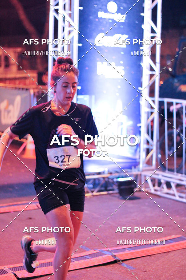Buy your photos of the eventNeon Night Run 2019 - Belo Horizonte on Fotop