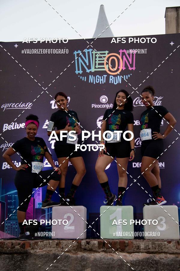 Compre suas fotos do eventoNeon Night Run 2019 - Belo Horizonte no Fotop