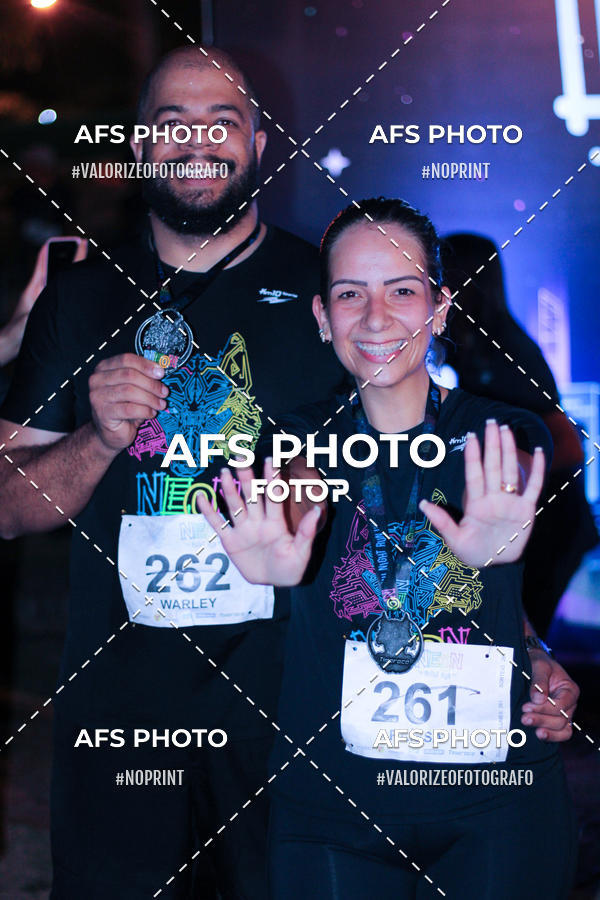Buy your photos of the eventNeon Night Run 2019 - Belo Horizonte on Fotop