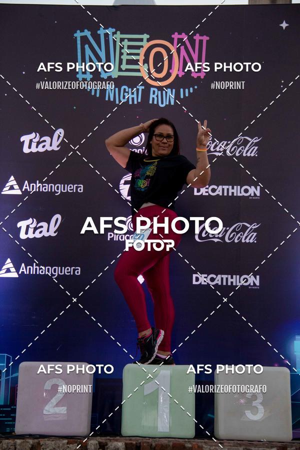 Compre suas fotos do eventoNeon Night Run 2019 - Belo Horizonte no Fotop