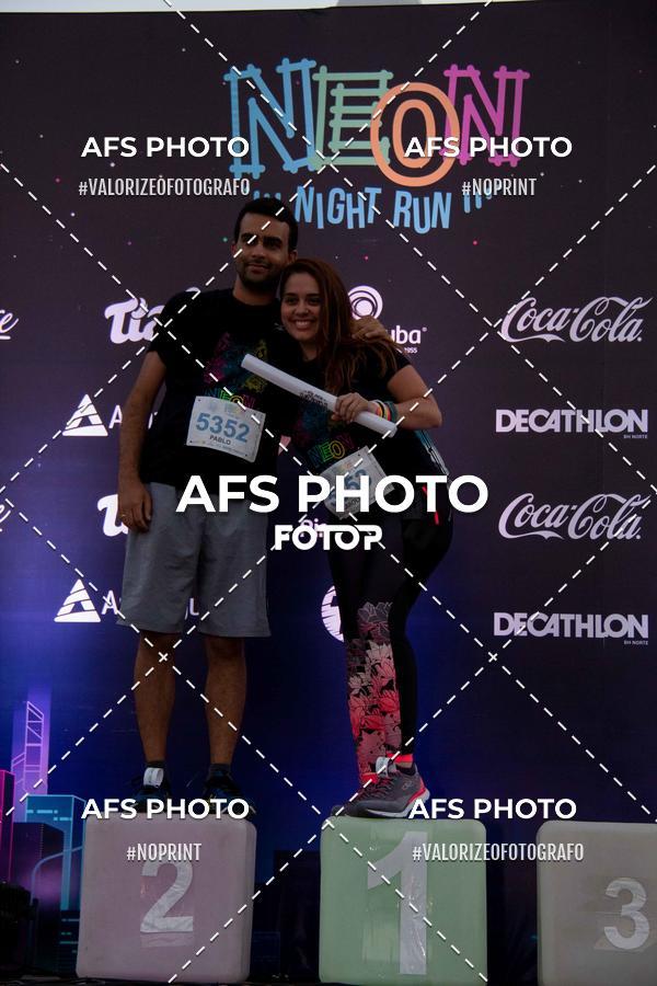 Compre suas fotos do eventoNeon Night Run 2019 - Belo Horizonte no Fotop