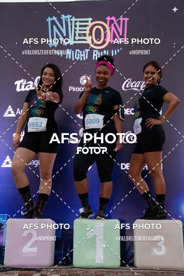 Compra tus fotos del eventoNeon Night Run 2019 - Belo Horizonte En Fotop