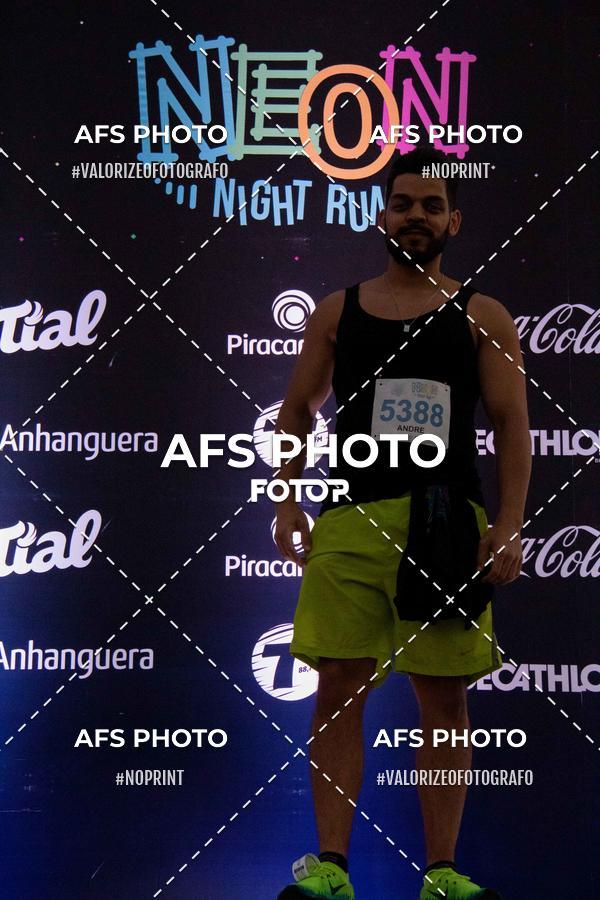 Compra tus fotos del eventoNeon Night Run 2019 - Belo Horizonte En Fotop