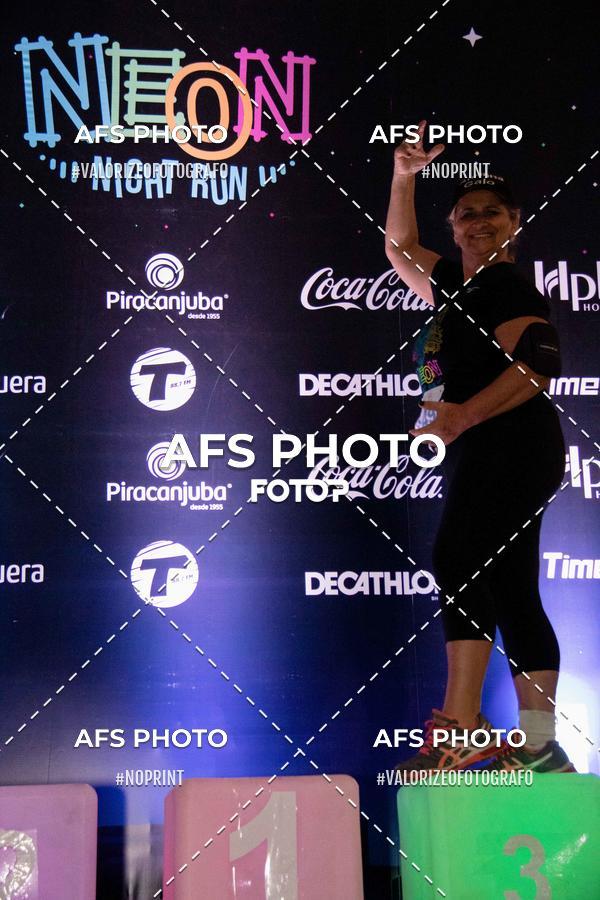 Compra tus fotos del eventoNeon Night Run 2019 - Belo Horizonte En Fotop