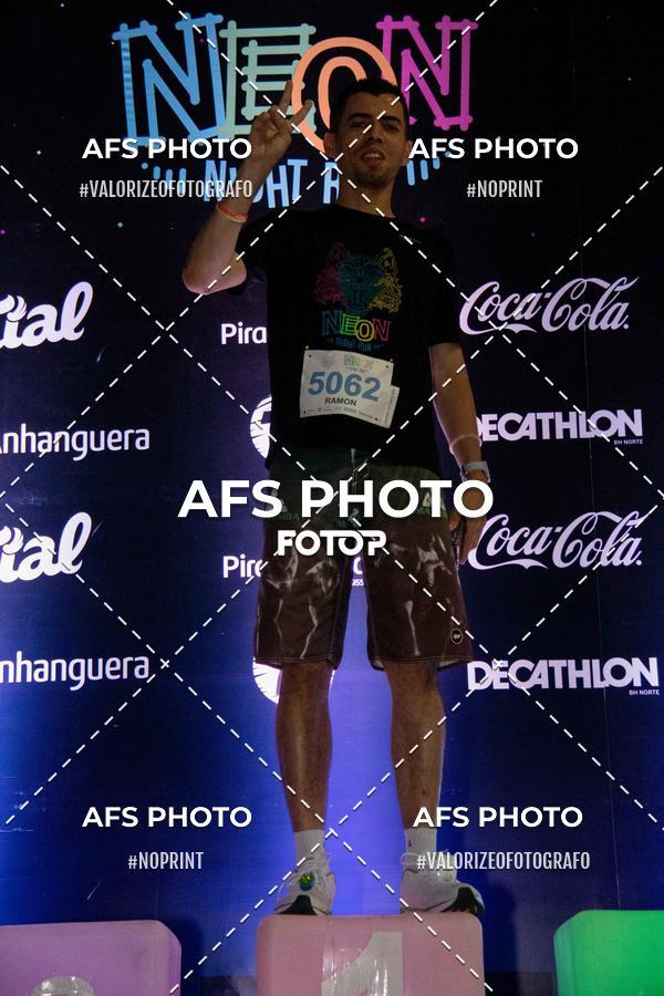 Buy your photos of the eventNeon Night Run 2019 - Belo Horizonte on Fotop