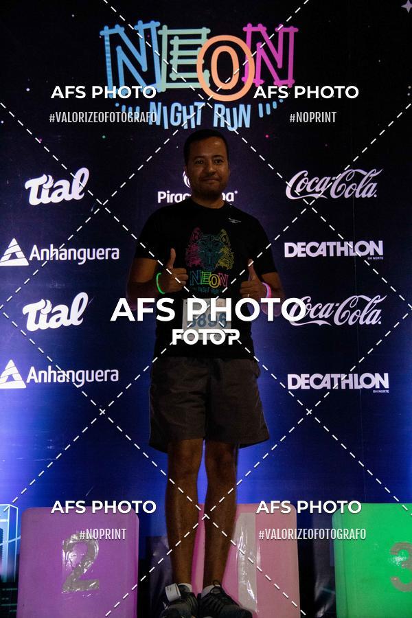 Buy your photos of the eventNeon Night Run 2019 - Belo Horizonte on Fotop