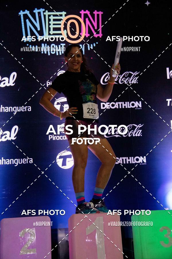 Buy your photos of the eventNeon Night Run 2019 - Belo Horizonte on Fotop