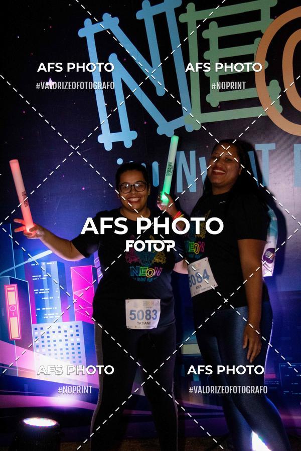 Buy your photos of the eventNeon Night Run 2019 - Belo Horizonte on Fotop