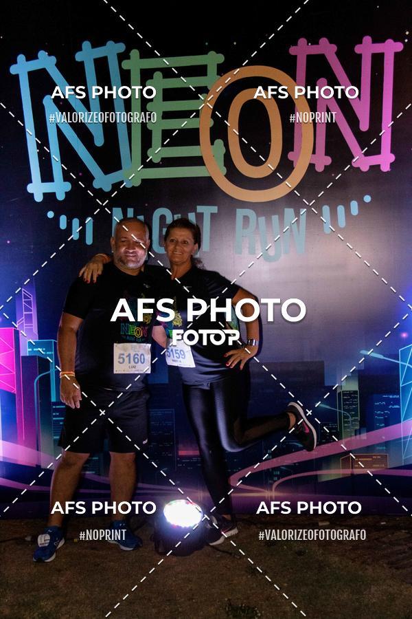 Buy your photos of the eventNeon Night Run 2019 - Belo Horizonte on Fotop