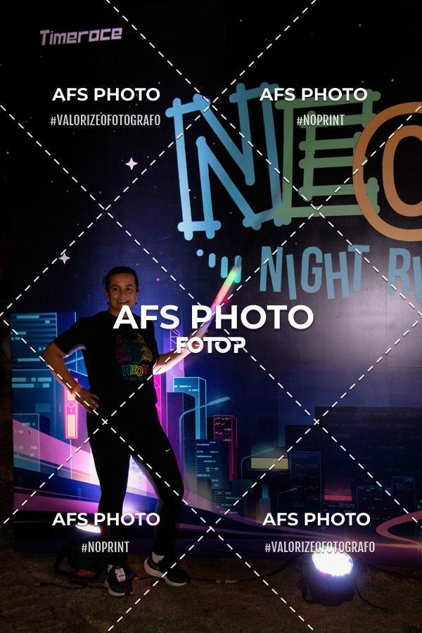 Buy your photos of the eventNeon Night Run 2019 - Belo Horizonte on Fotop