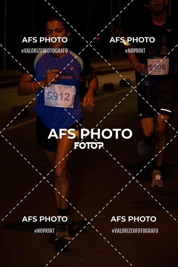Compra tus fotos del eventoNeon Night Run 2019 - Belo Horizonte En Fotop