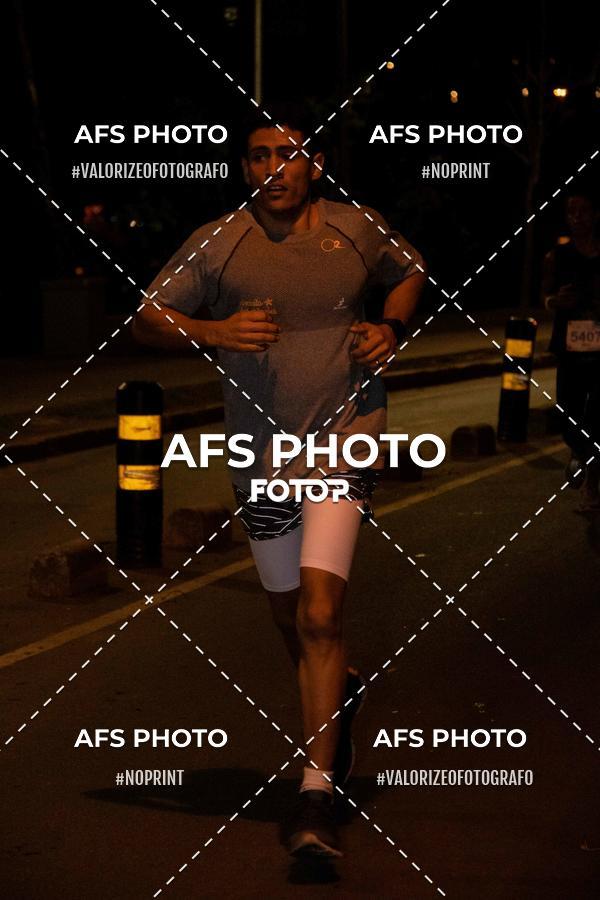 Compra tus fotos del eventoNeon Night Run 2019 - Belo Horizonte En Fotop