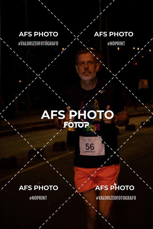Compra tus fotos del eventoNeon Night Run 2019 - Belo Horizonte En Fotop