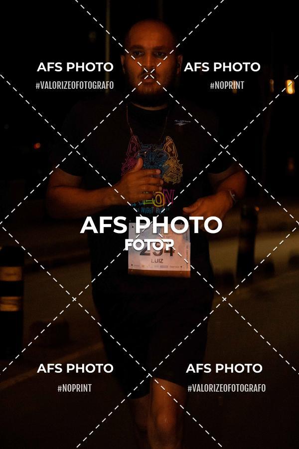 Compra tus fotos del eventoNeon Night Run 2019 - Belo Horizonte En Fotop