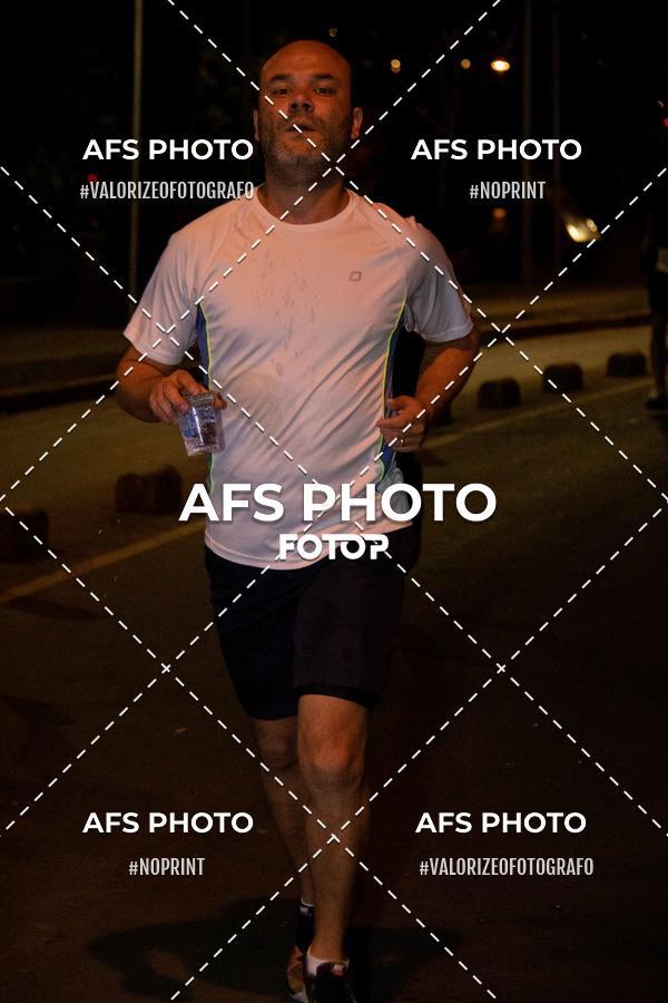 Buy your photos of the eventNeon Night Run 2019 - Belo Horizonte on Fotop
